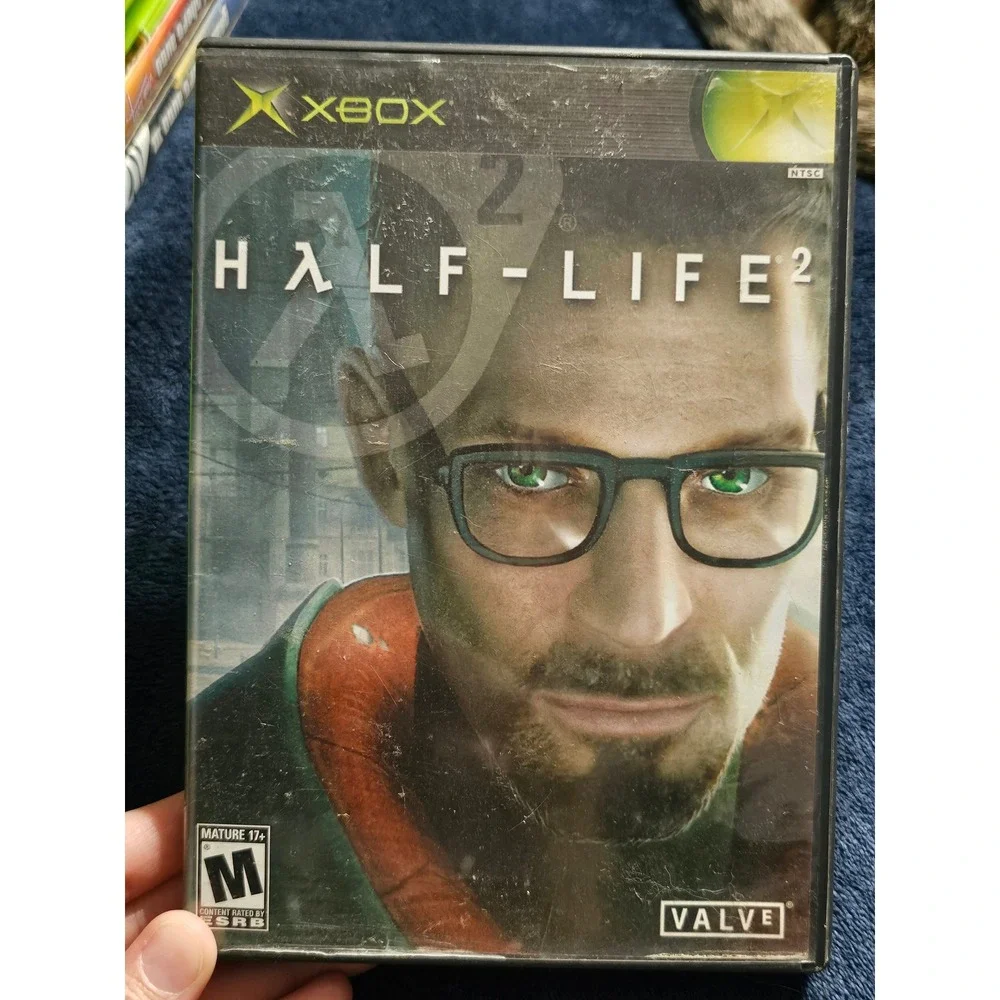 Half-Life 2 Valve Original Microsoft Xbox 2005 Hollywood Video Rental Edition